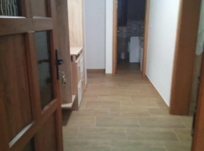 شقة Apartmaji Matazin