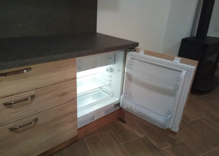 Apartmaji Matazin * Črni Kal